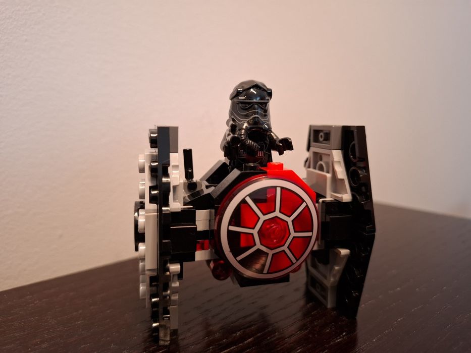 Lego 75194 Star Wars - Myśliwiec TIE Najwyższego porządku