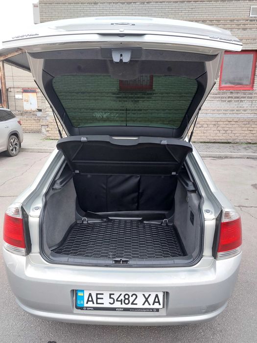 Opel Vectra c 2.2yh 2005року