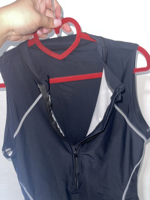 Комбінізон для спорту ,купальник чорний