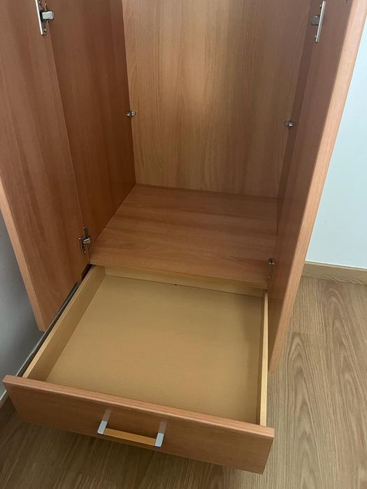 Vendo roupeiro solteiro