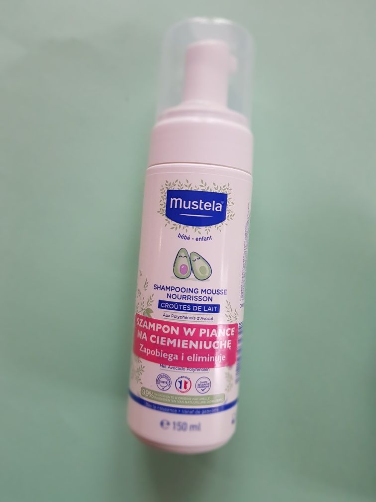 Шампунь Мустела крем від корочок Mustela