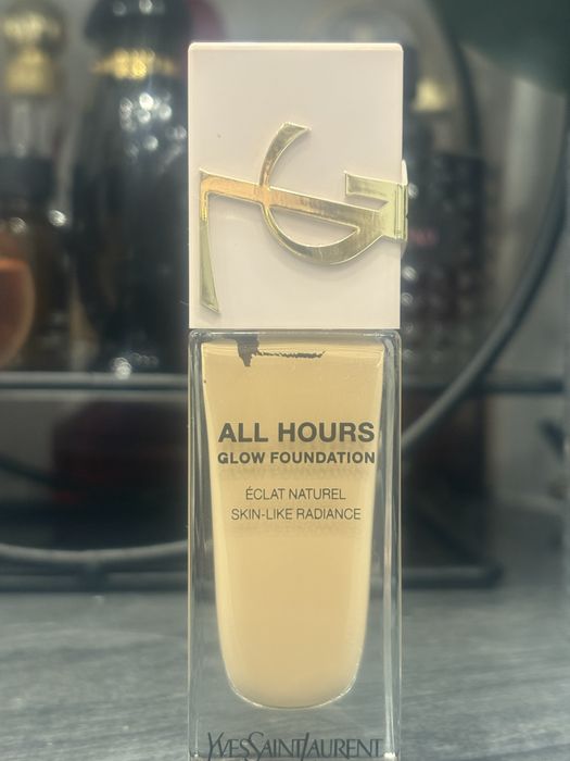 YSL All hours glow foundation LW9