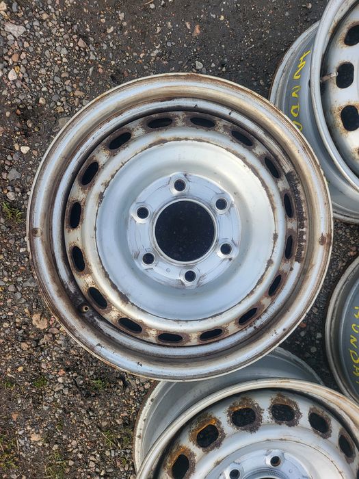 Felgi 16 Hyundai H1 TRAVELLER CARGO H300 Mitsubishi Kia 6x139,7 ET56