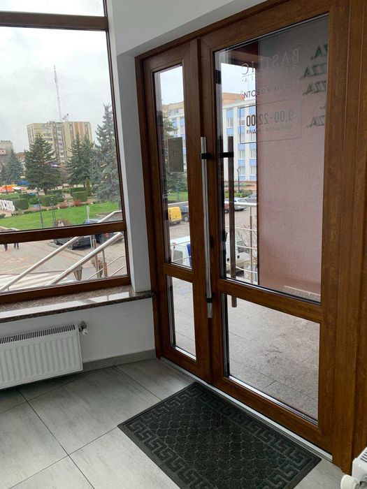 Здам в оренду Приміщення вільного призначення в центрі міста.