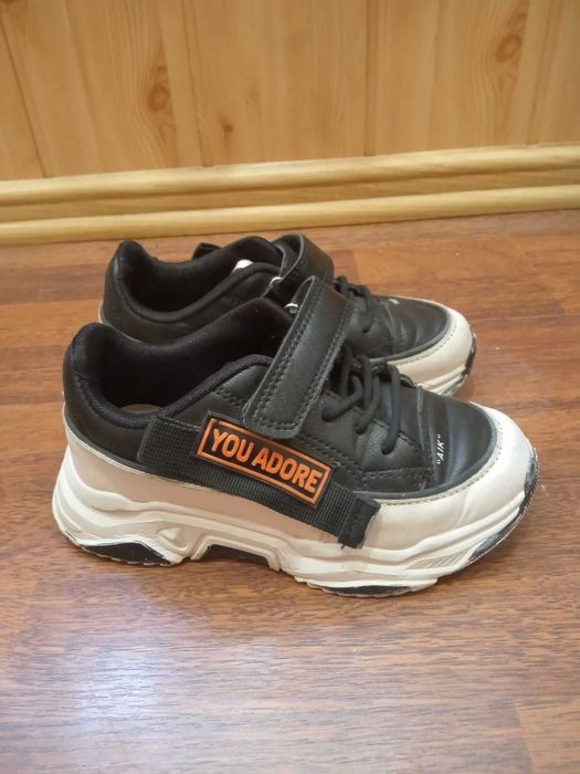 Кросівки для дівчинки 32 р