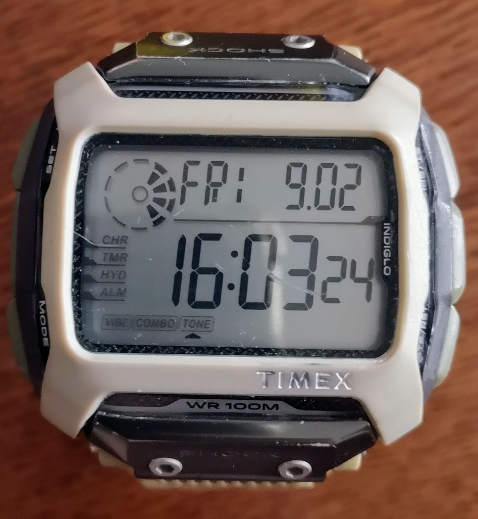 Timex shock command tw5m18300