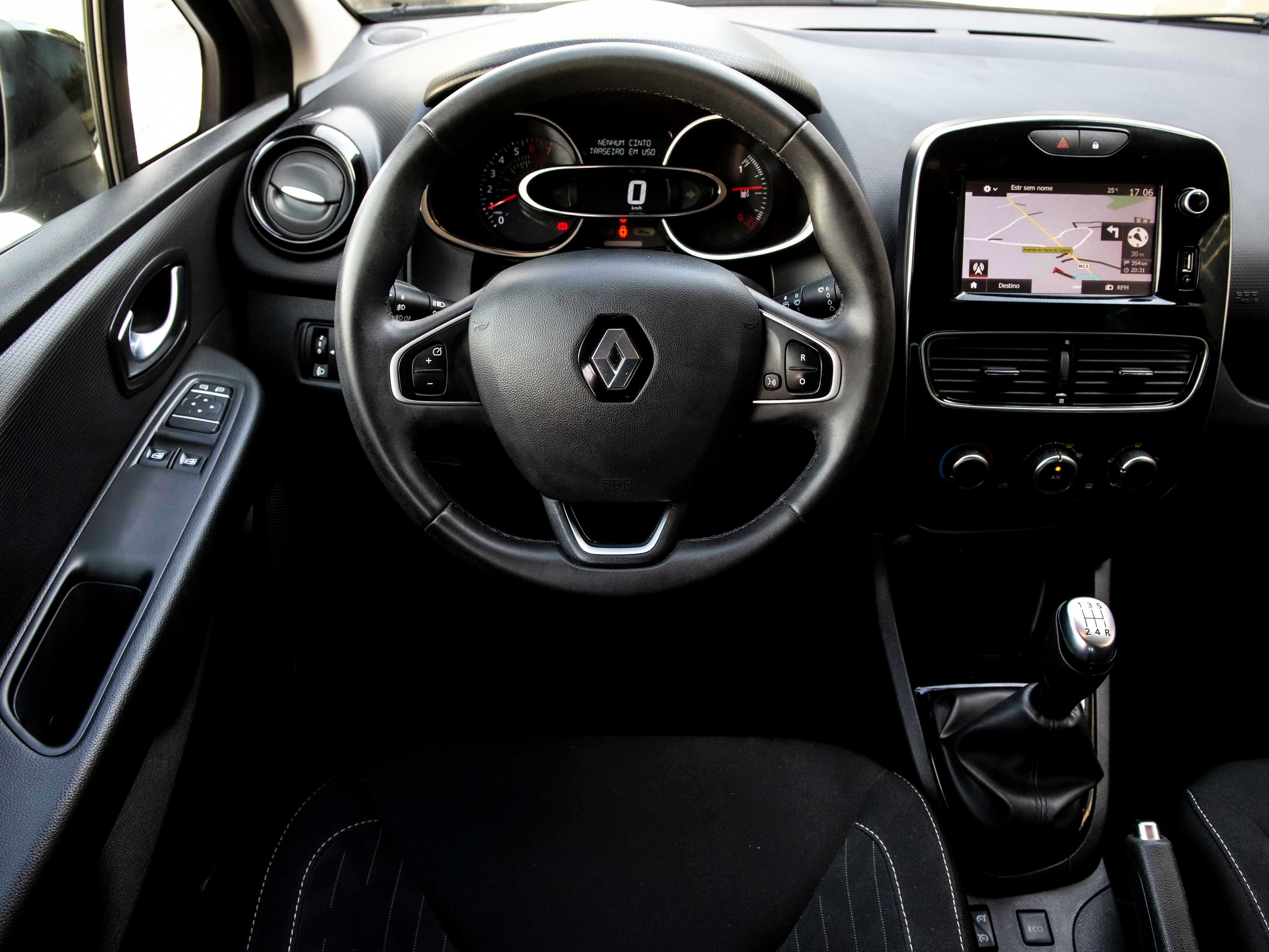 RENAULT CLIO 0.9 Energy Limited com garantia