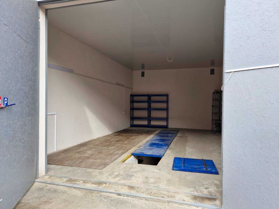 Сдам гараж 50м2, а/к ЗАРЕЧНЫЙ,ул.Героев Крут,12 МКР,- 5.5мх9м.х3.8 м