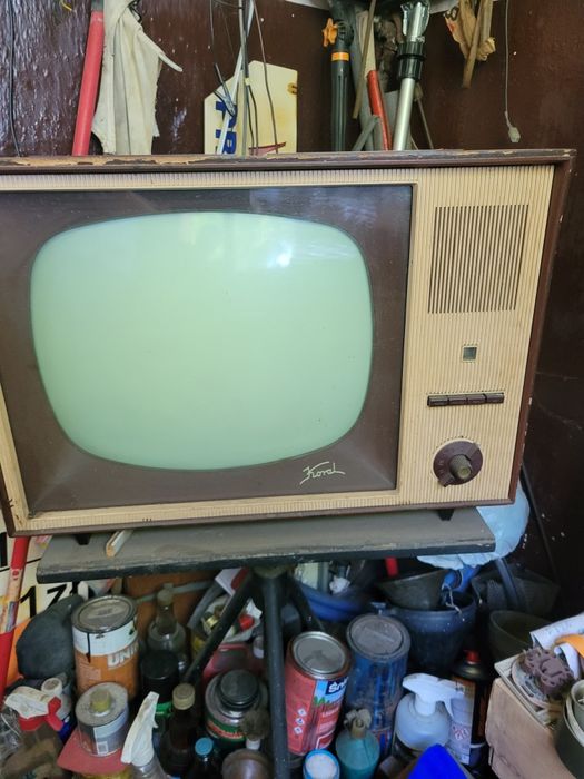 TV Koral antyk do kolekcji