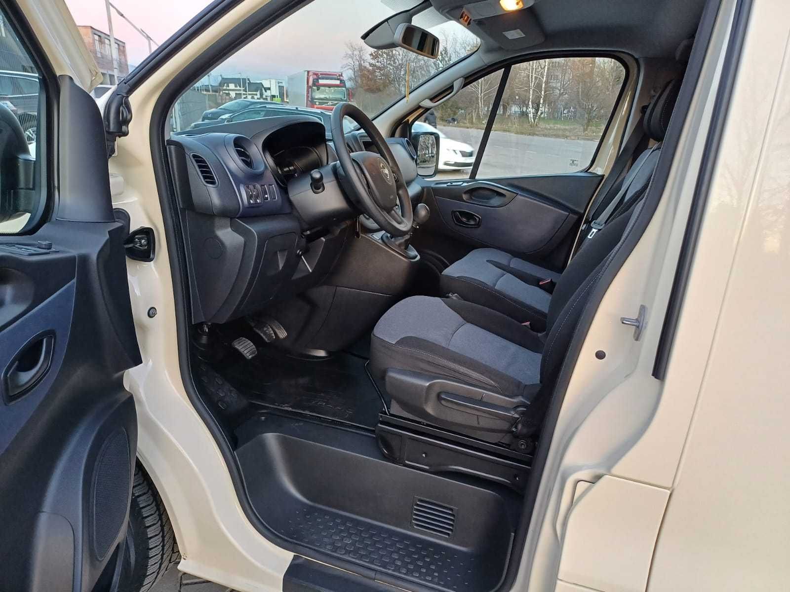 Продам OPEL VIVARO B 3 Пасажир 2015 9місць Renault Trafic з Німеччини