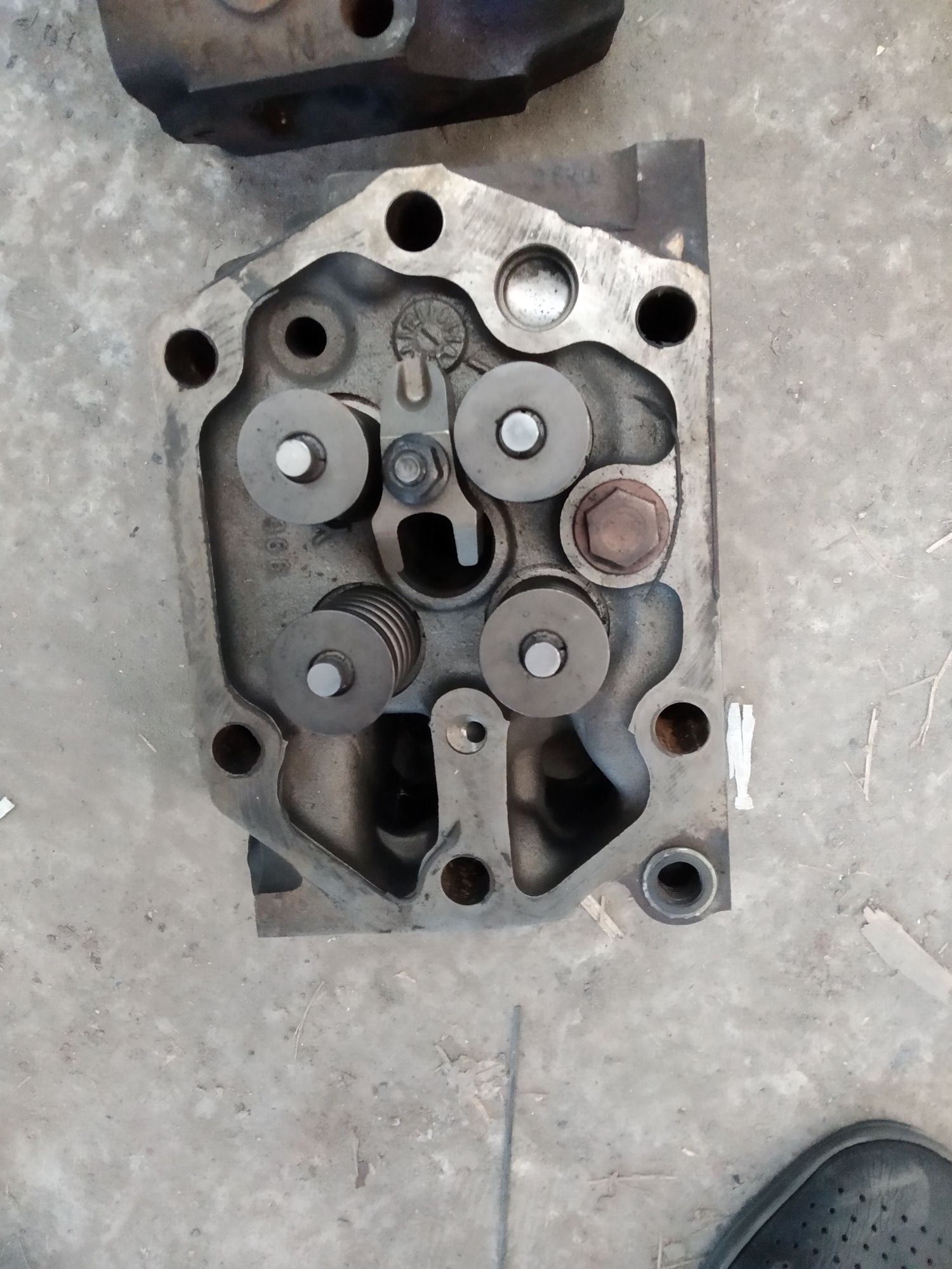 ГБЦ, ГОЛОВКА ДВИГУНА MAN TGL D0834 Man TGA F2000 Mercedes  Рекс 609