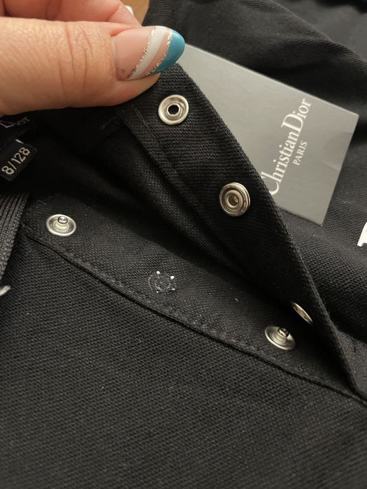 Дитяча кофта з довгим рукавом.