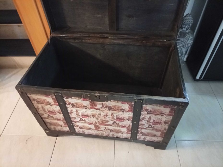 Baú em bom estado