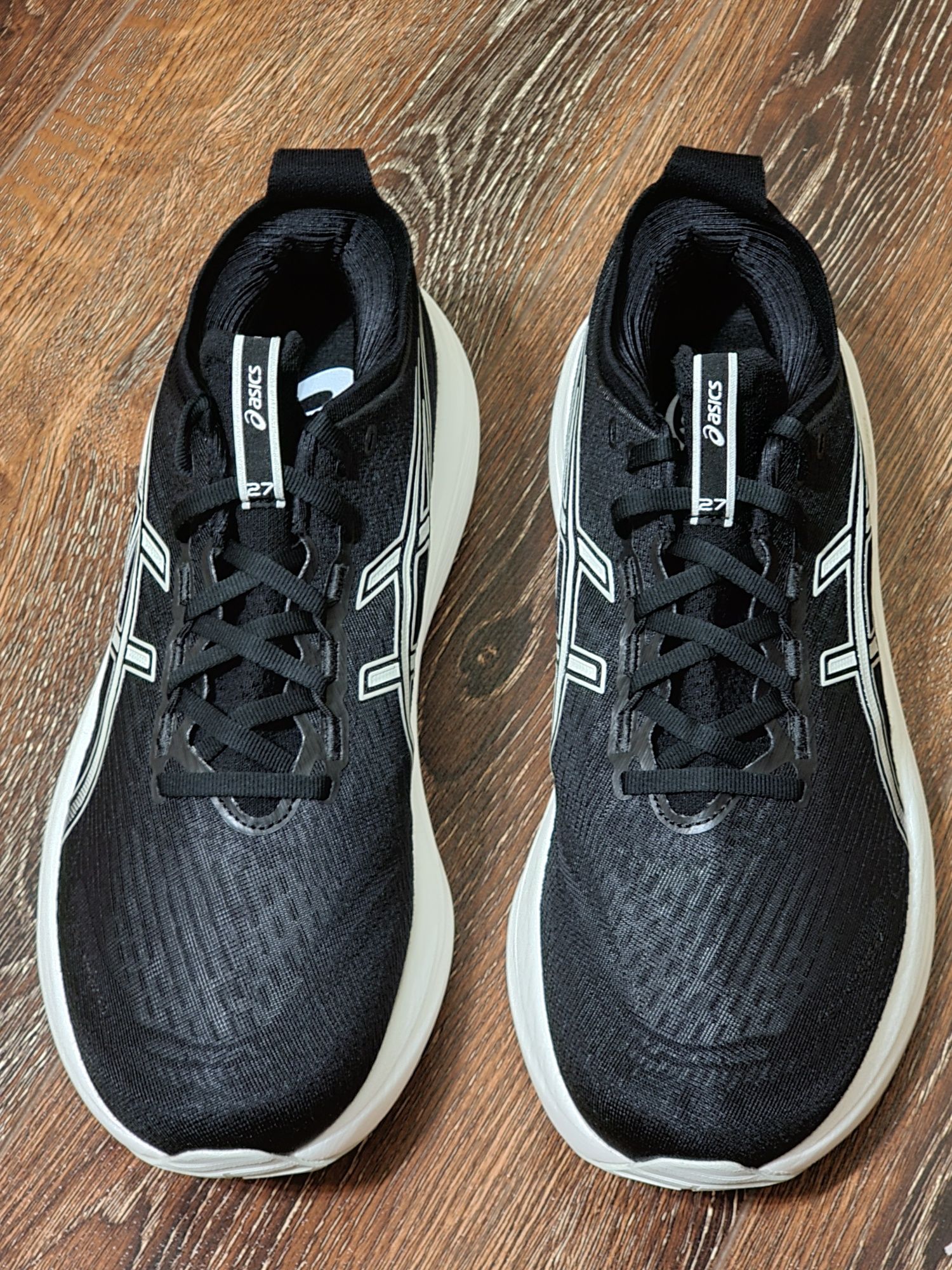 Оригінал 100% чоловічі кросівки asics nimbus 27   eur 44