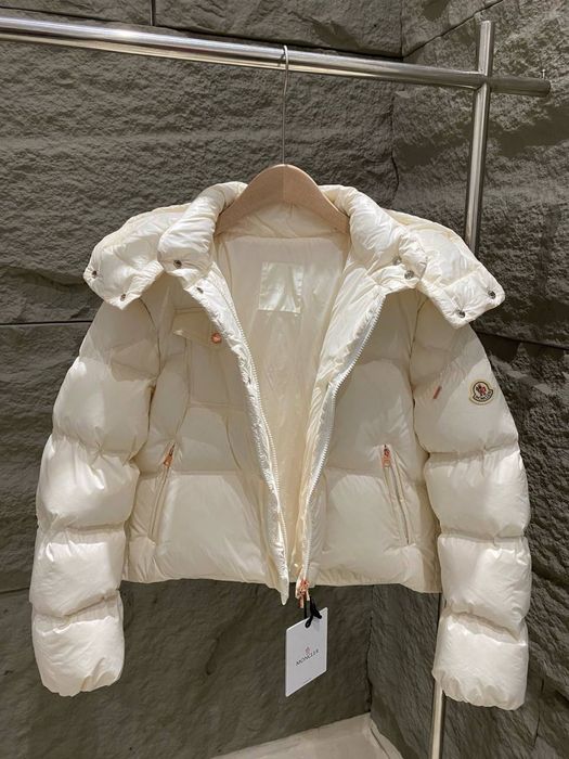 Куртка пуховик пуфер вкорочений Moncler