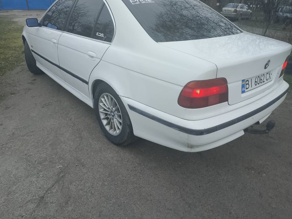 Продам гарну BMW E39