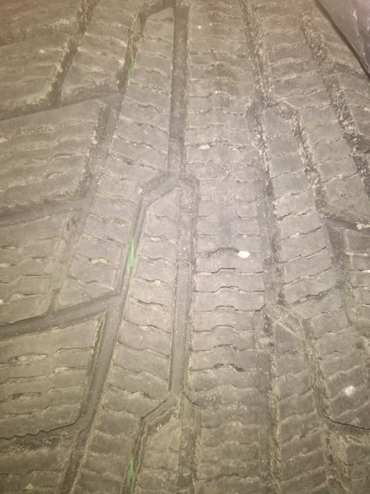 Резина зима всесезонка r16 205/55 i 215/70