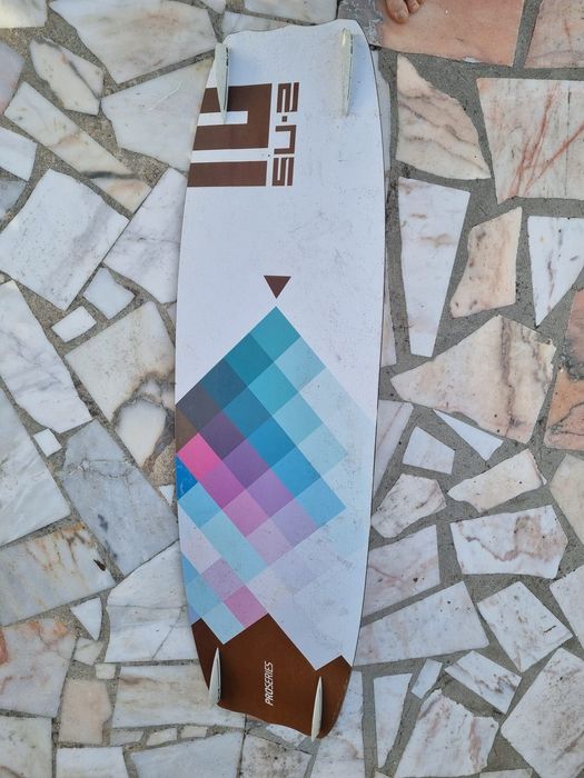 Prancha de Kitesurf SU-2 Pro Series 138x41