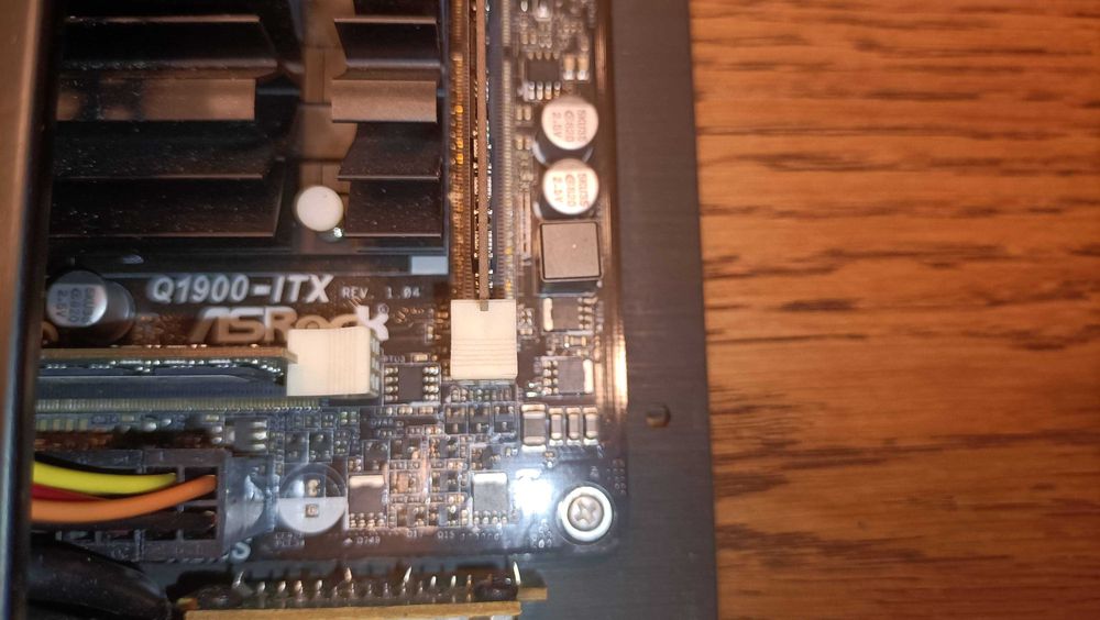 Mini-PC 1.9ghz 4gb Ram 240gb SSD