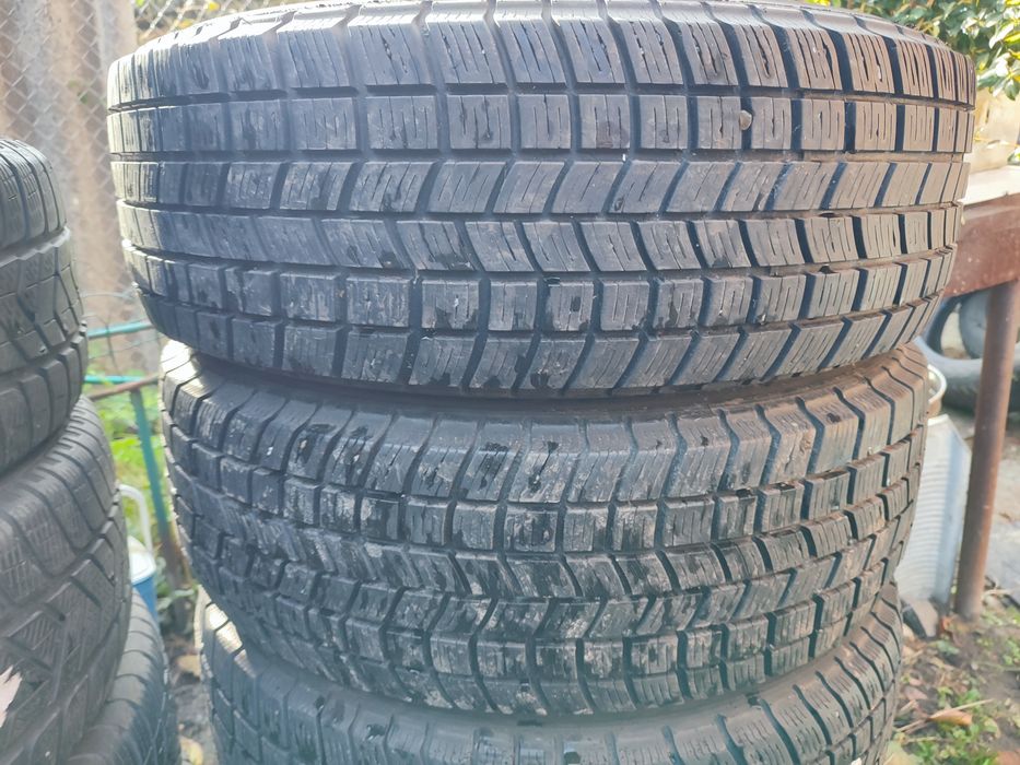 Шини Мішелін Альпін 4×4; 215/70/16, з Німеччини, пристойний комплект!!