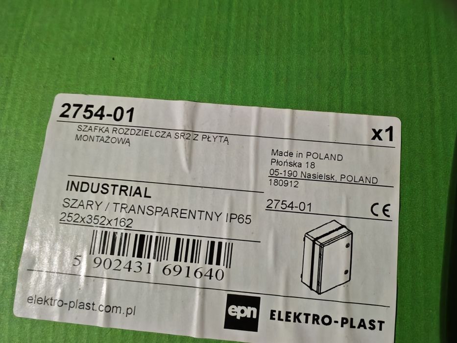 Szafka rozdzielcza skrzynka elektryczna