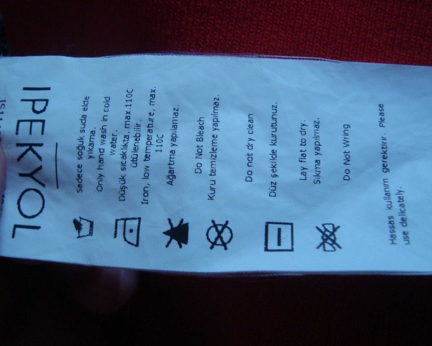 Красивое нарядное  платье из плотного трикотажа бренда IPEKYOL