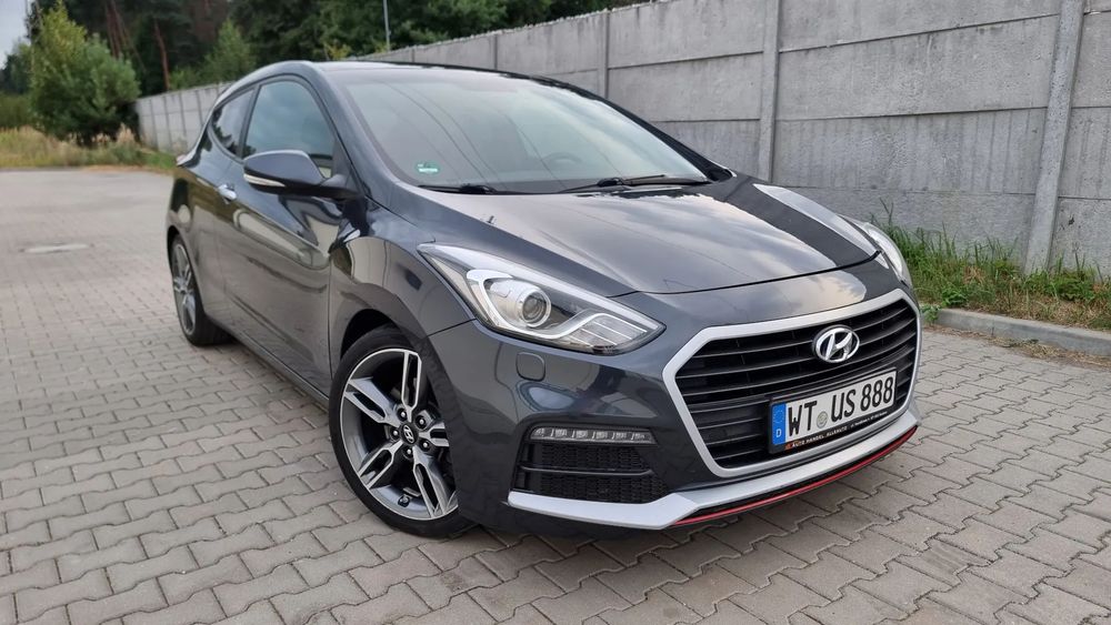 Hyundai I30 1.6 Turbo 186km Xenon Ledy Panorama Kamera Navi Tempomat Keyless
