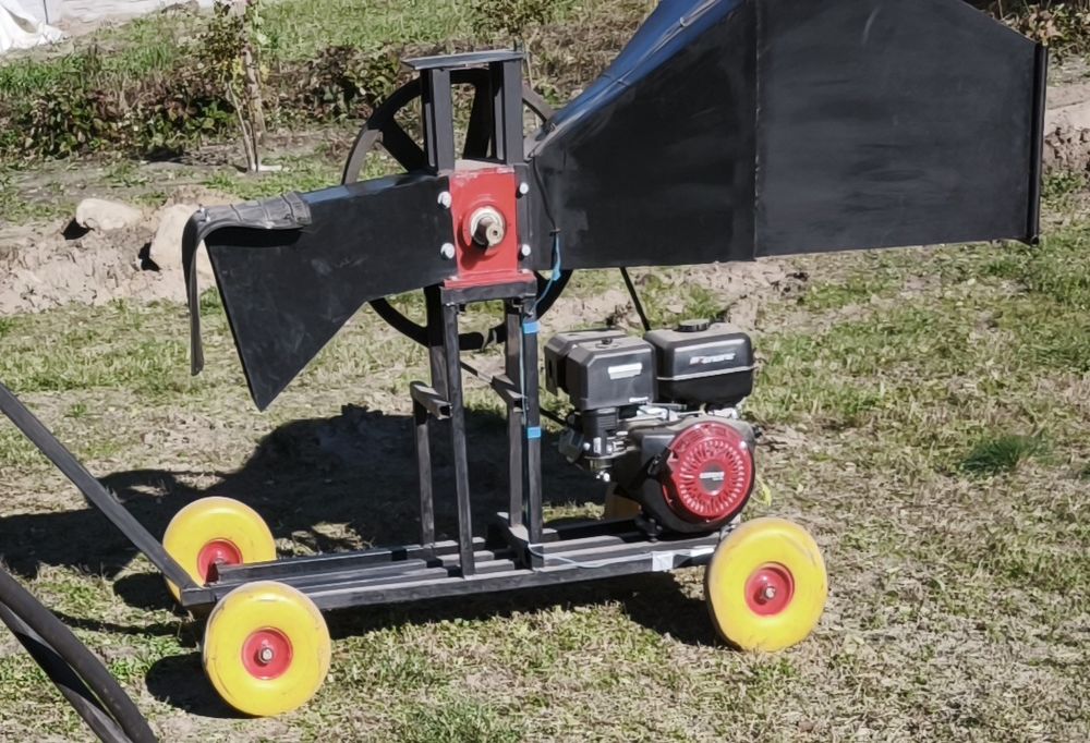 Rębak walcowy R50 spalinowy 13Km