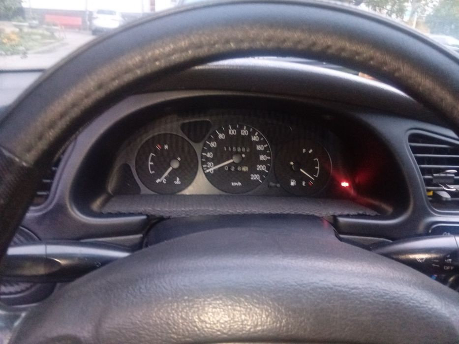 Продам. Сенса 1.4 на газу. 2004 года.