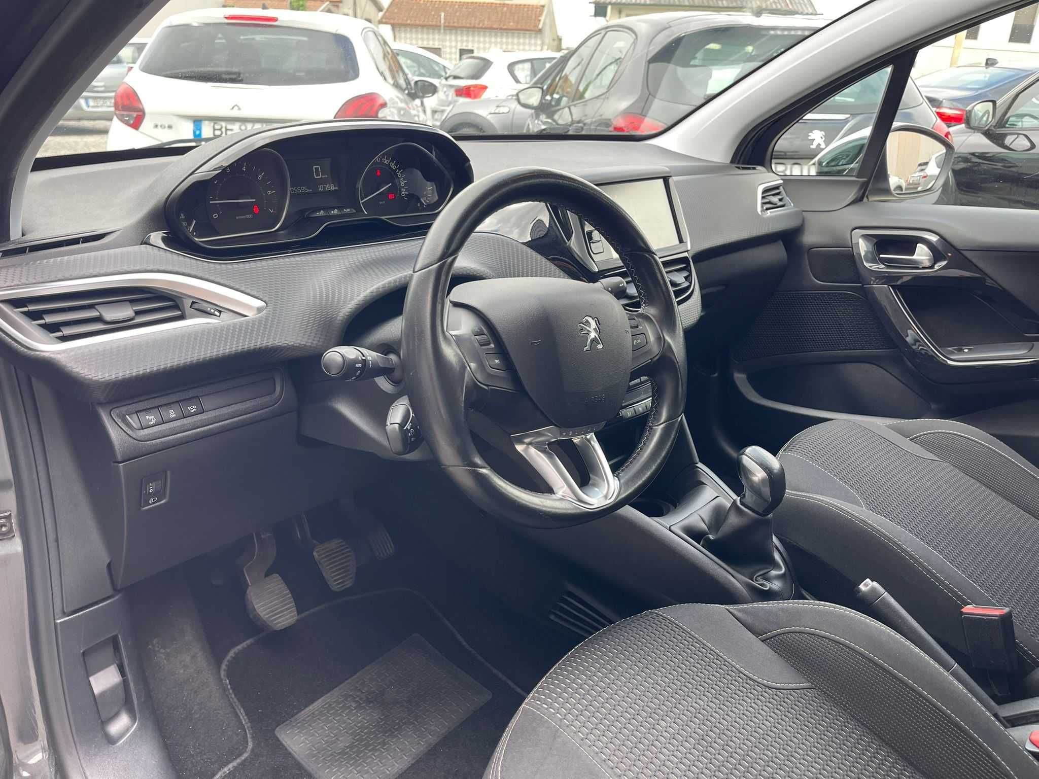 Carro em excelentes condições 1200 de cilindrada