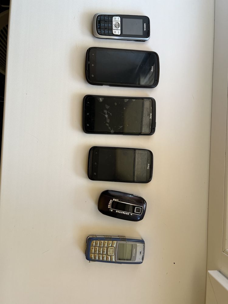 Продам неробочі телефони Samsung