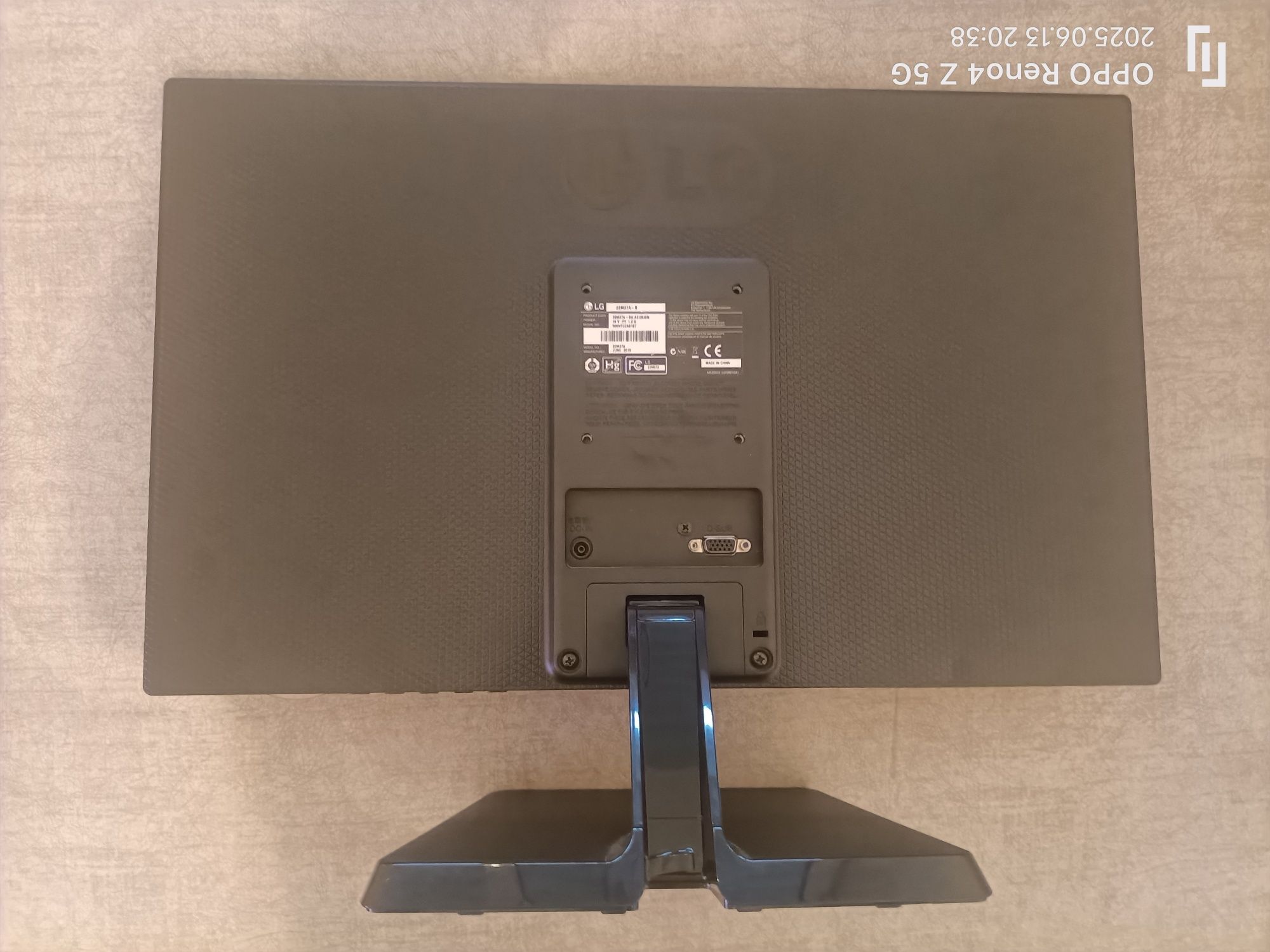 Monitor Led LG 22"