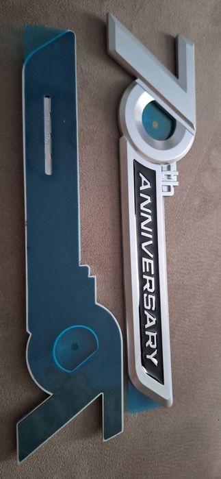 Эмблема 70 th Anniversary.Toyota Land Cruiser.LC300.LC200.LC150 Prado