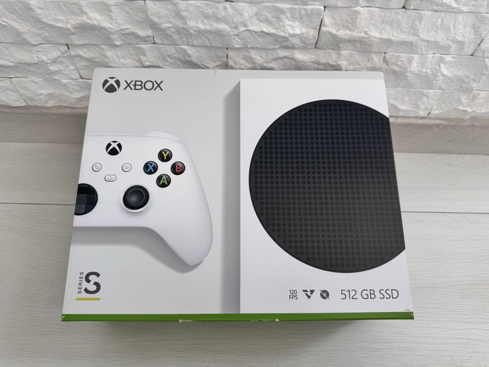 Продам Xbox Series S