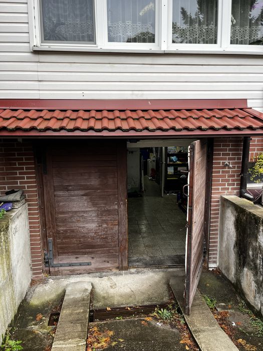 Za darmo skrzydła  drzwiowe od garażu