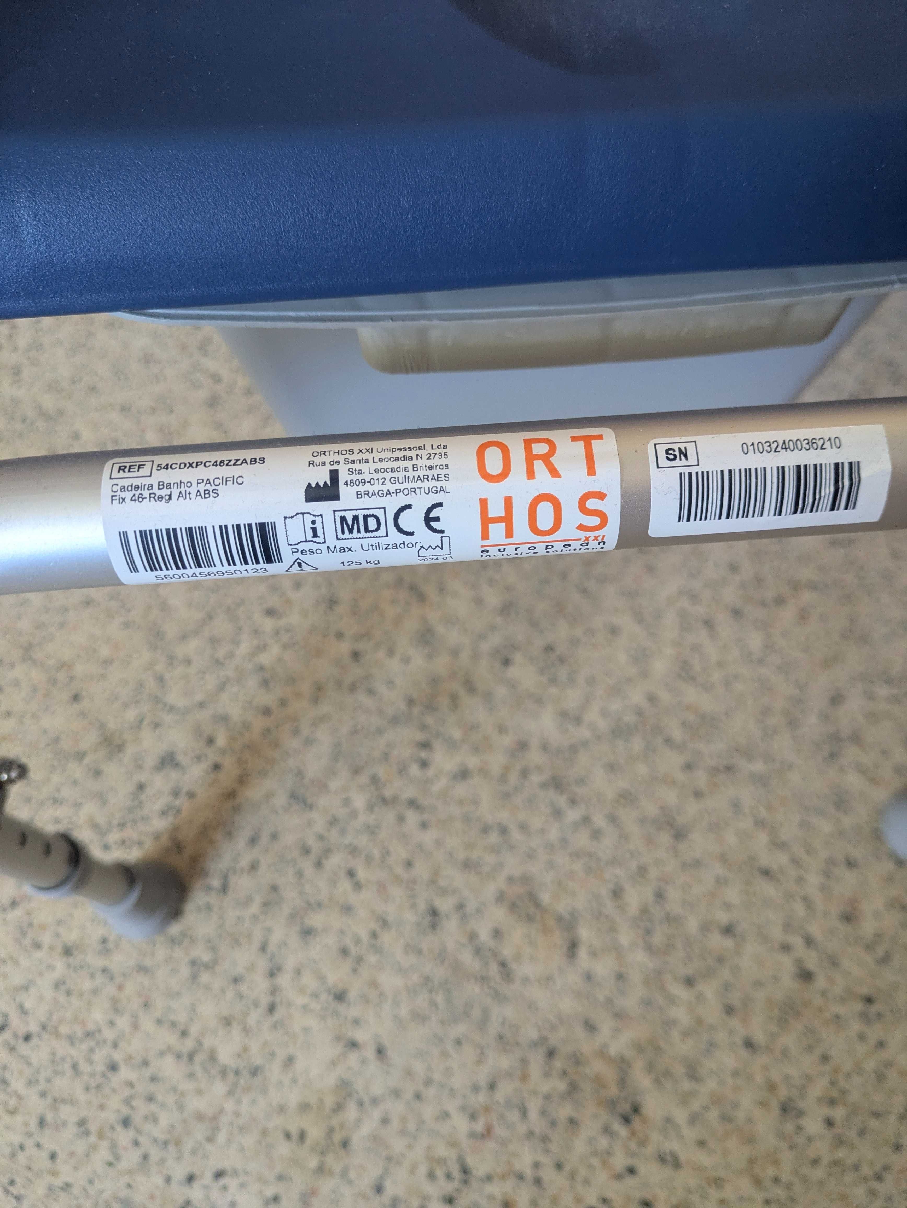 Orthos XXI Cadeira Banho/Sanitária Pacific Fixa ABS