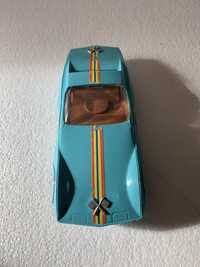 Carro modelo raro dos anos 60 da marca Bandai