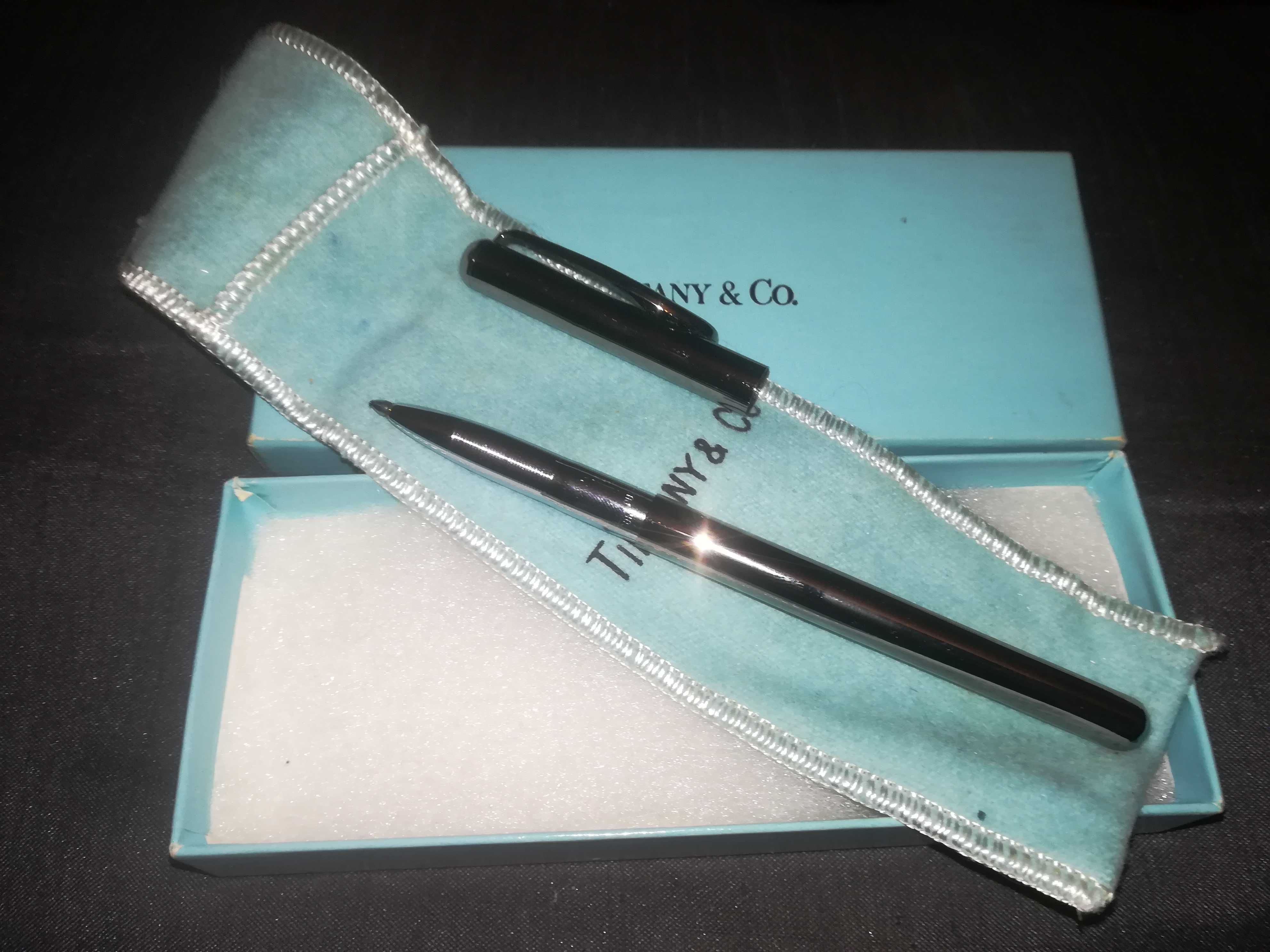 Srebrny długopis Tiffany & Co. projejtu Elsy Peretti cena od 17.11