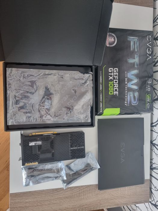 EVGA GeForce GTX 1080 FTW2 GAMING 8GB GDDR5X RGB - komplet z pudełkiem