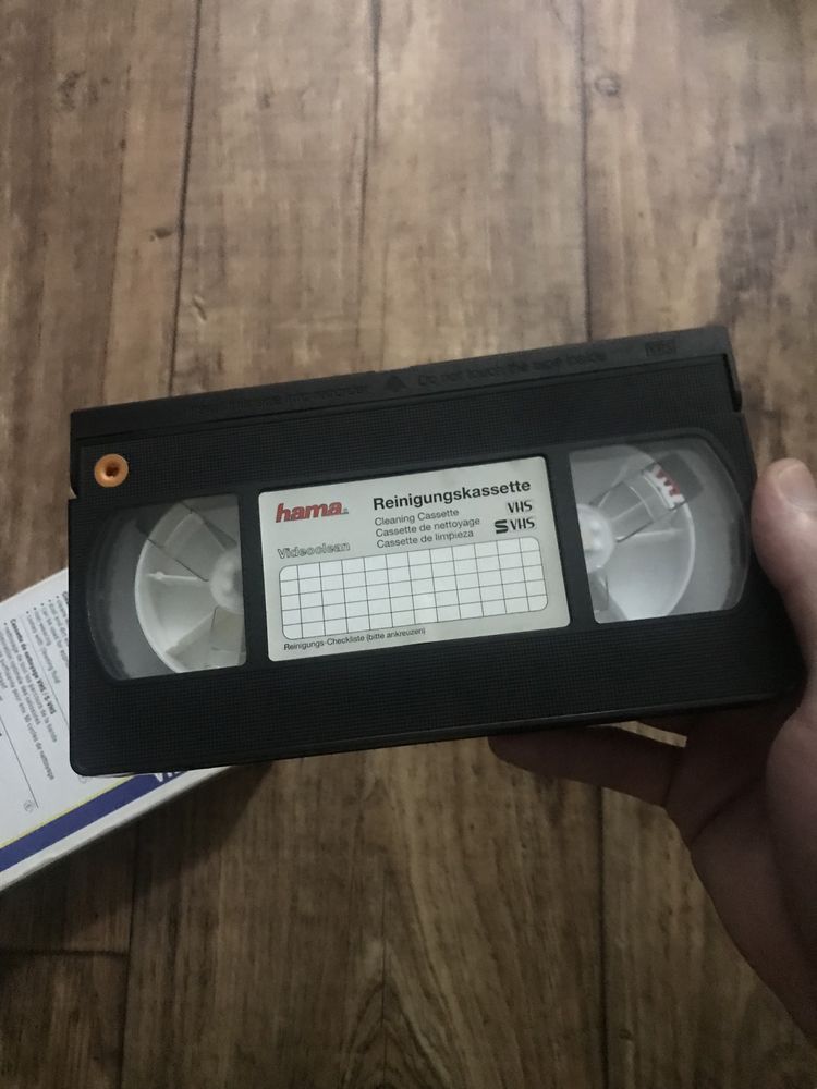 Очиститель для видеокассет HAMA Reinigungskassette vhs/s-vhs 44728
