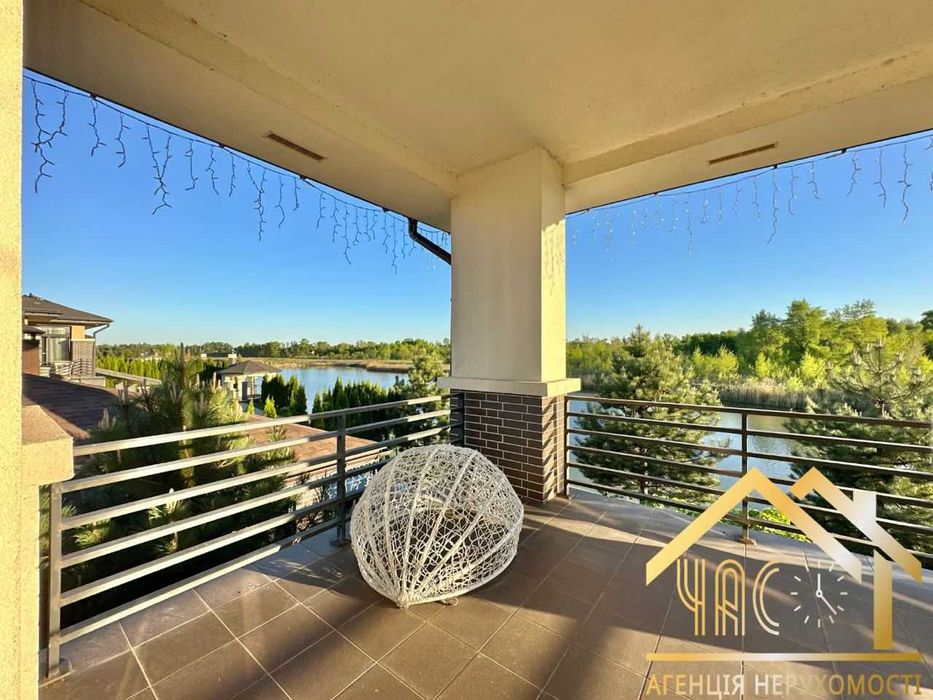 Продаж будинку з авторським ремонтом КМ Zoloche, Вишеньки