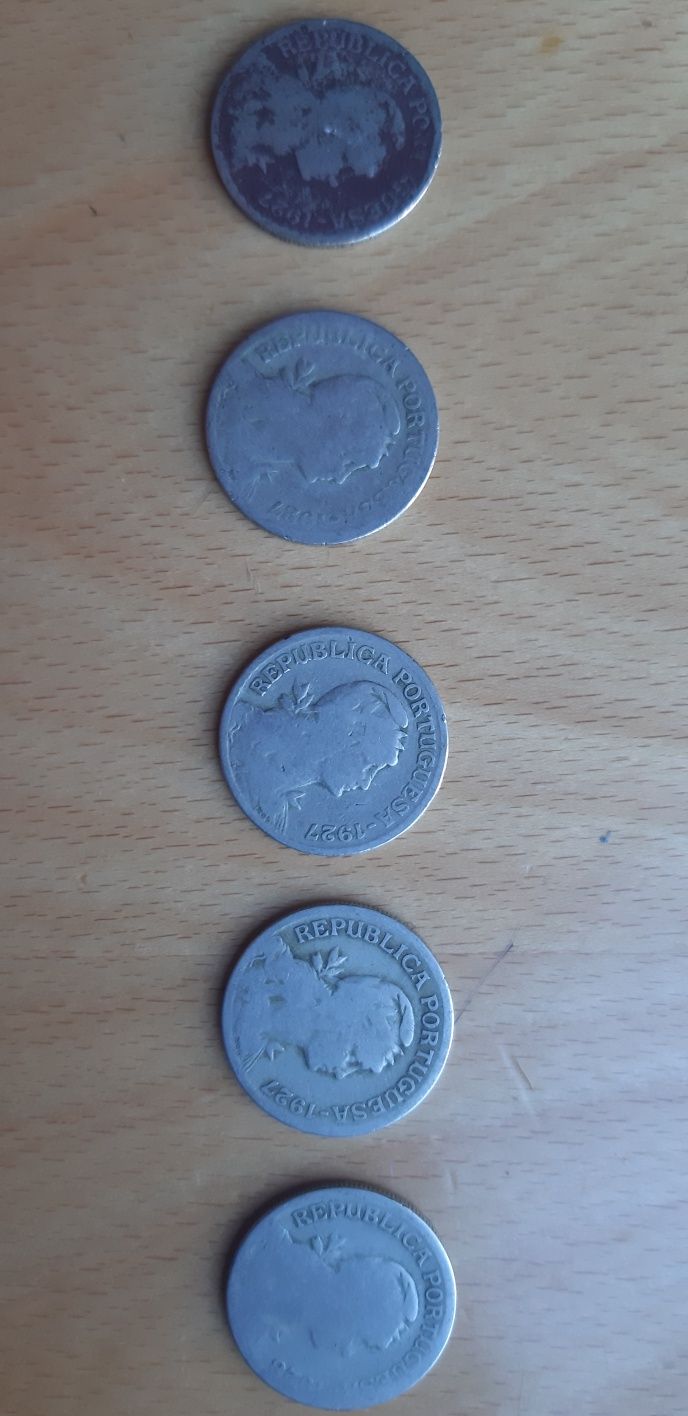 Moedas de 1 escudo