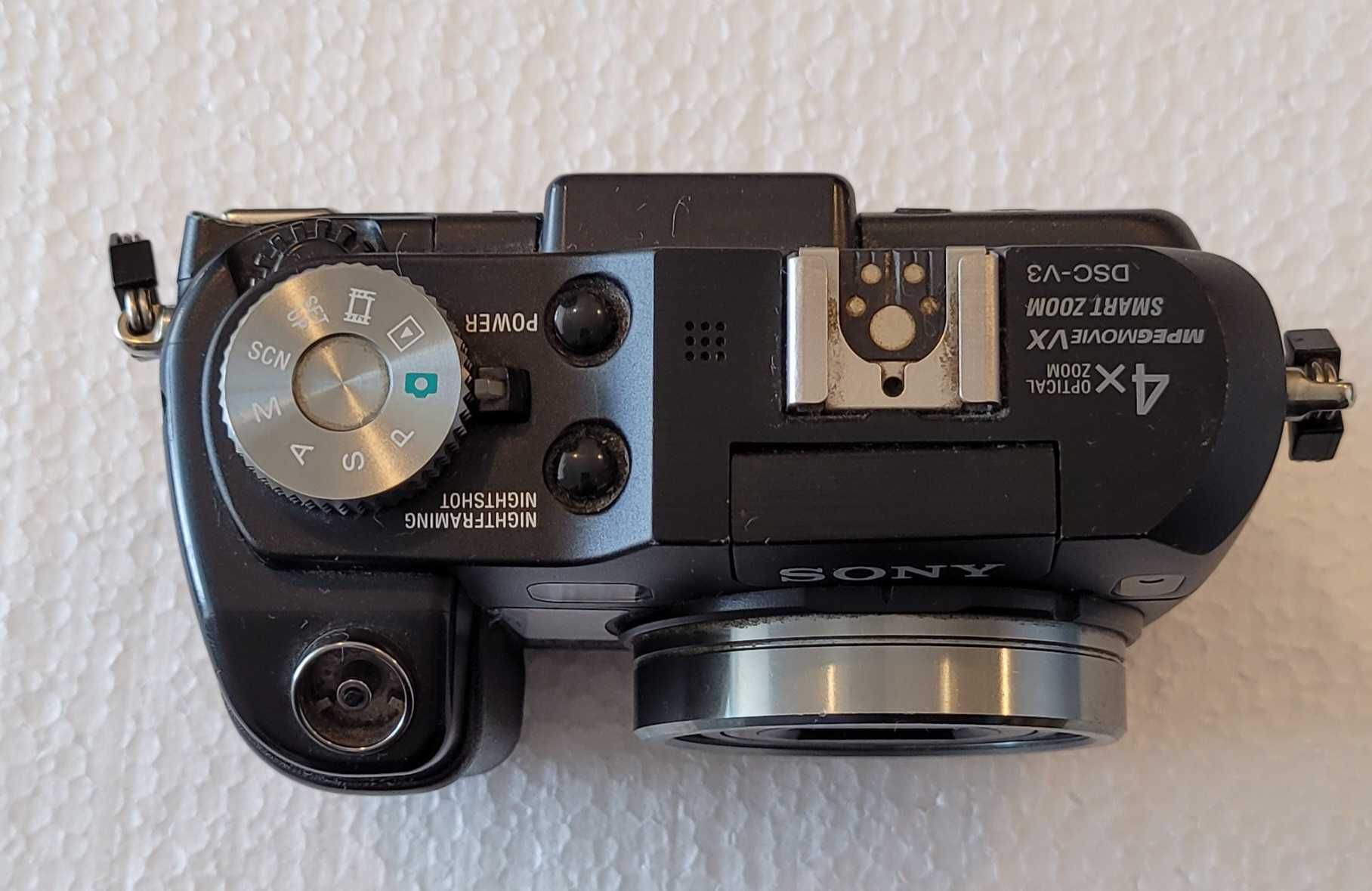 Cyfrowy aparat Sony Cyber-Shot DSC-V3 7.2 fotograficzny zoom X4