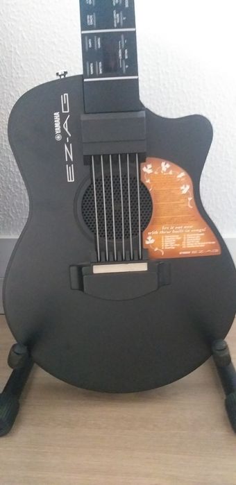 Guitarra electrónica Yamaha EZ-AG