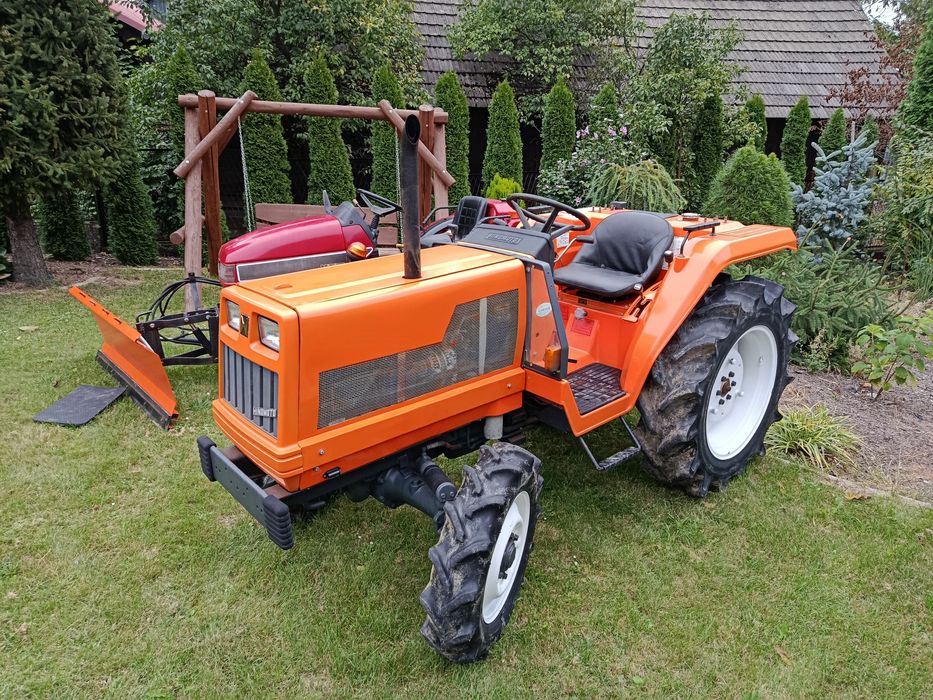Traktor japoński Iseki Geas 33, 4x4, rewers, z kabiną, zarejestrowany