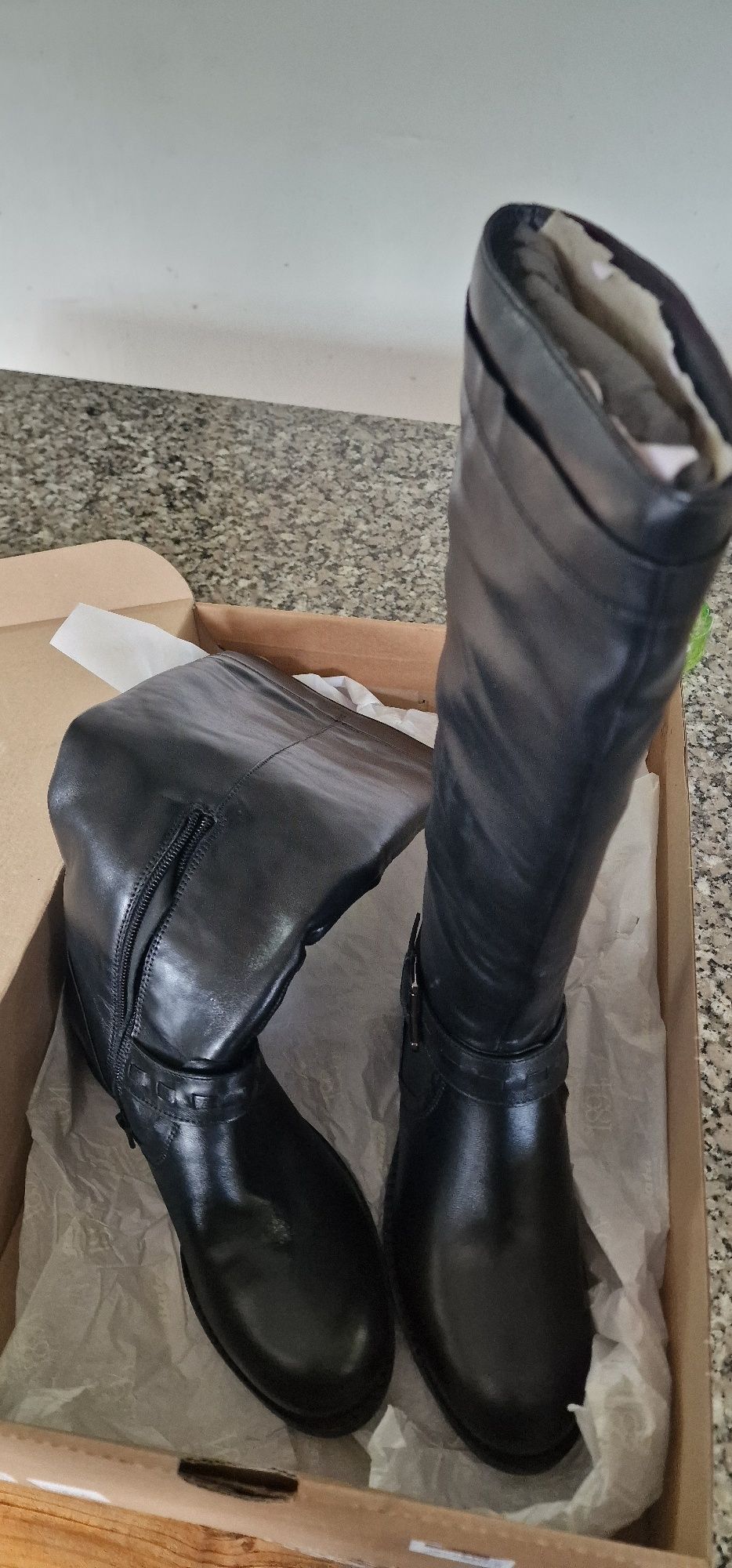 Botas de Cano Alto Bata, 36