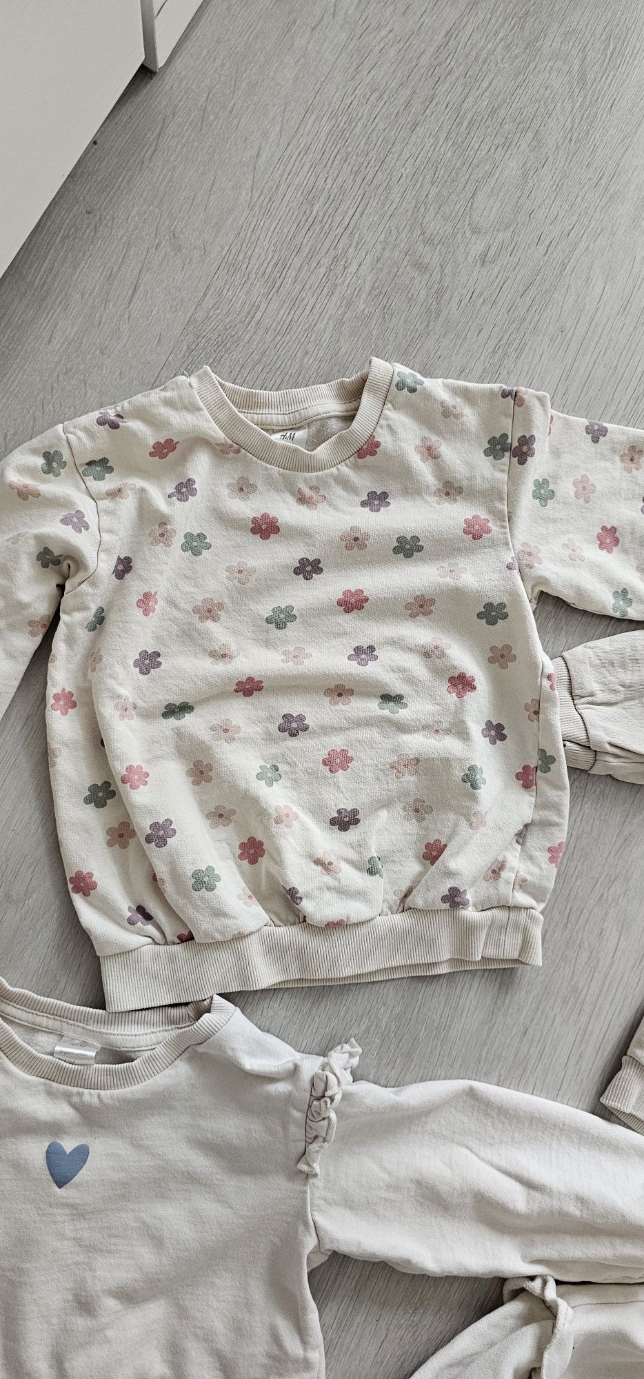 Bluzy dla dziewczynki r.104 H&M