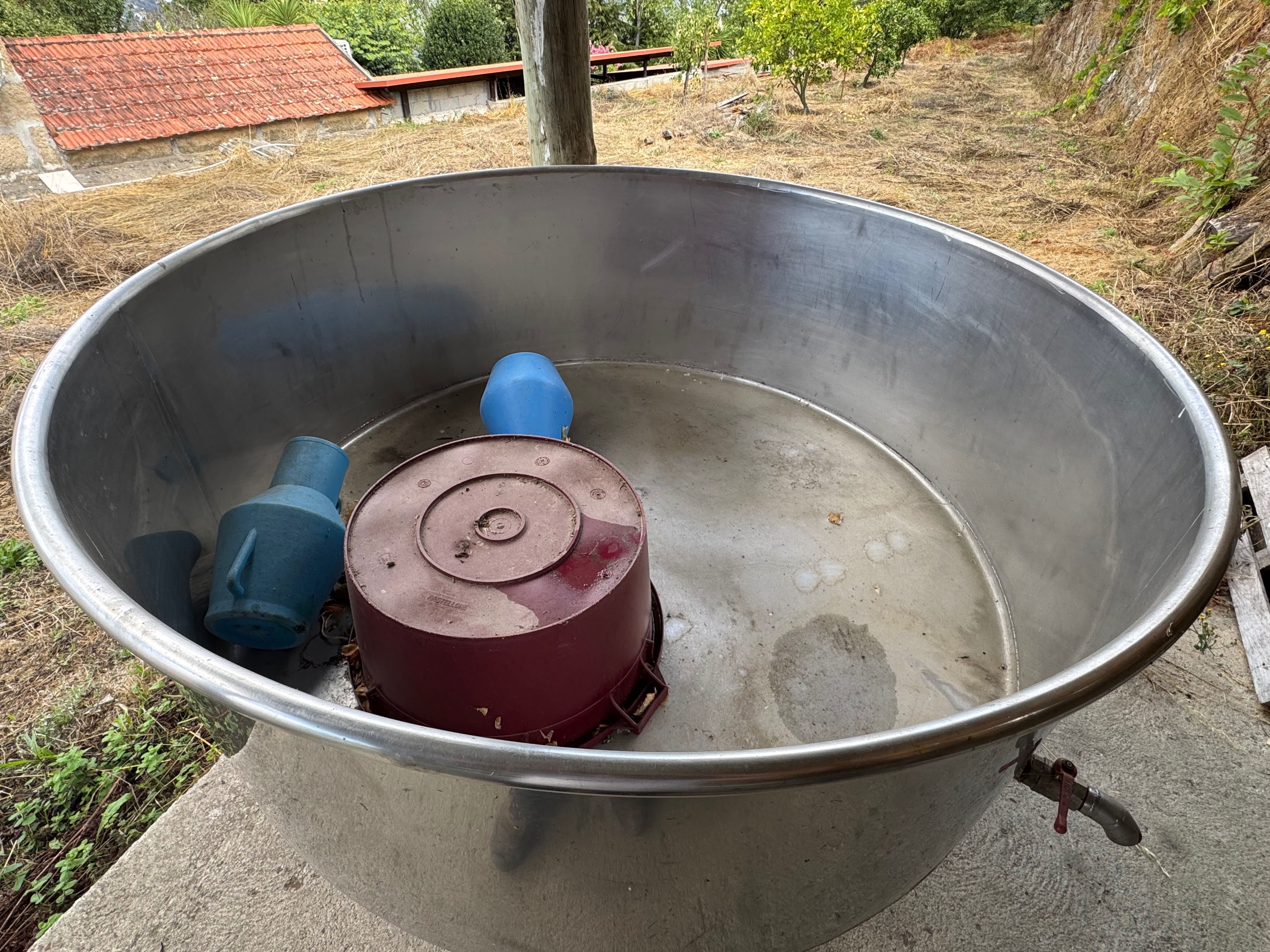 Lagar em INOX 1500 lts