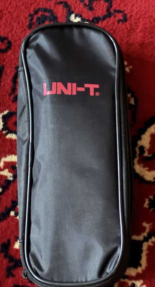 Токові кліщі UNI-T UT204+