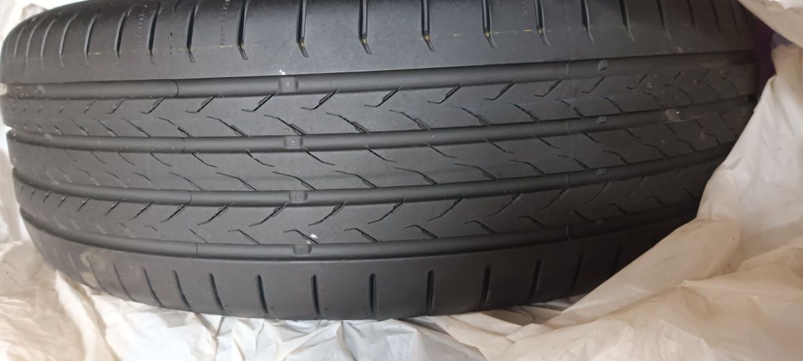 Резина Шини 215 60 r17 літо  Continental